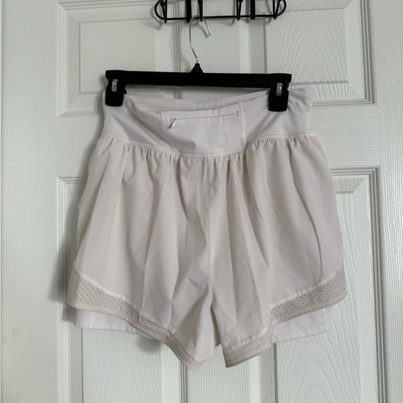 Spanx Get Moving Running Shorts White UPF 50 Size Large. - Picture 3 of 5